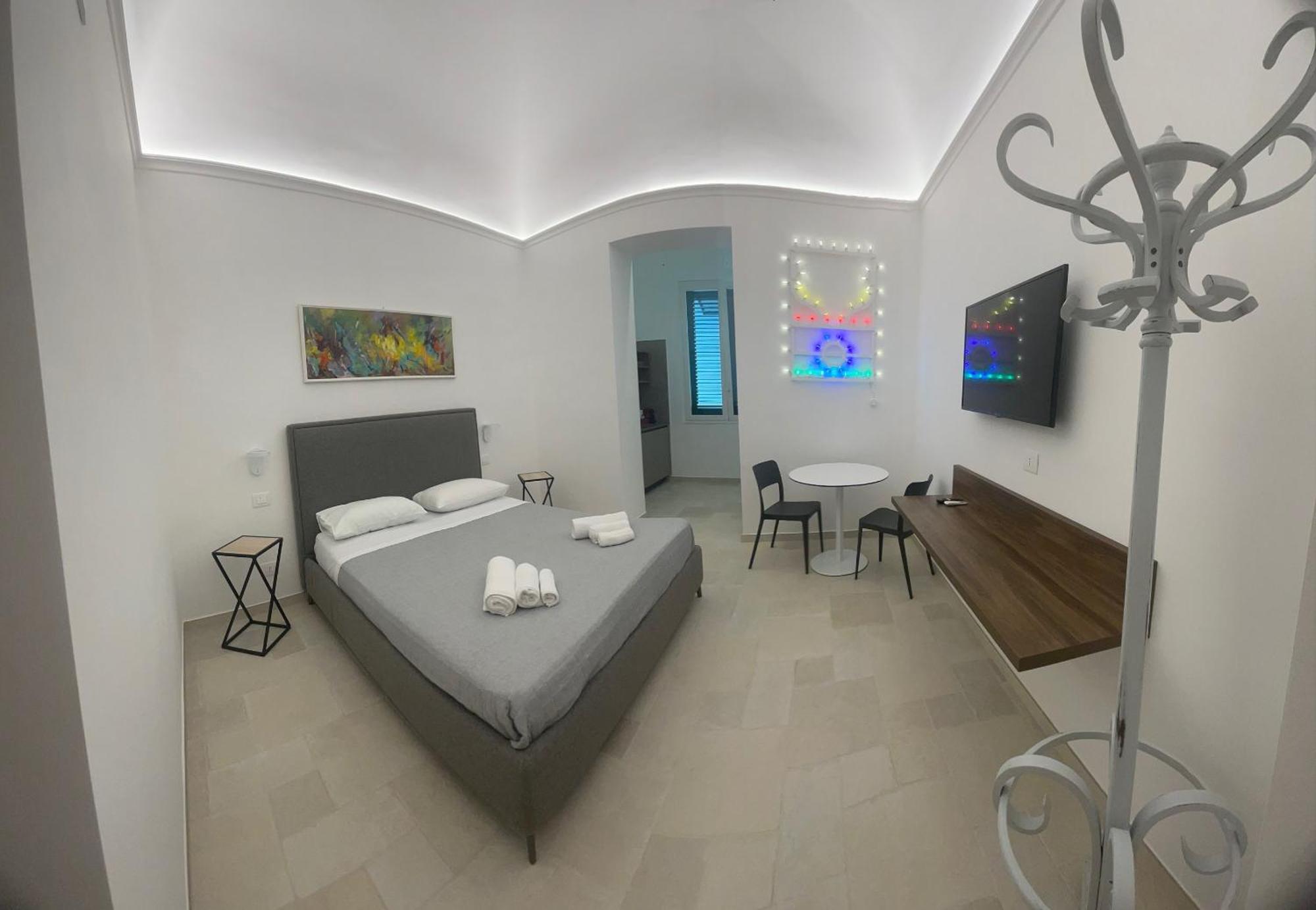 Civico 38 - Le Tre Chiavi Hotell Bari Eksteriør bilde